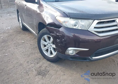 2012 Toyota Highlander Base V6 z USA, uszkodzony, nr VIN 5TDBK3EH1CS110964